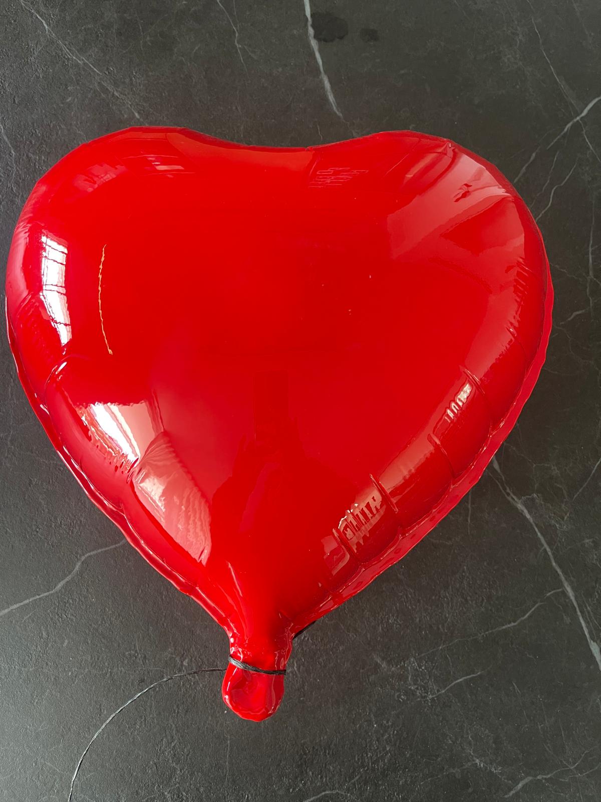 Red Grand Amor Glossy Ceramic Heart Balloon Sculpture